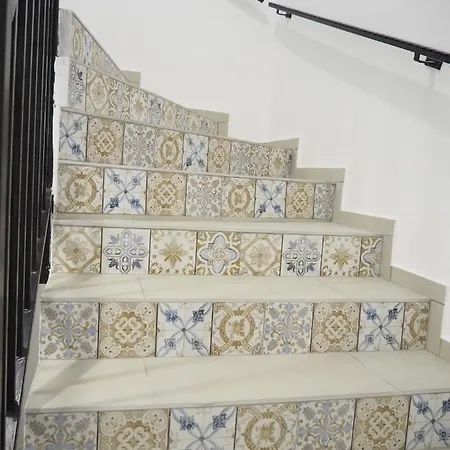 Apartmanhaz Lejlighed *