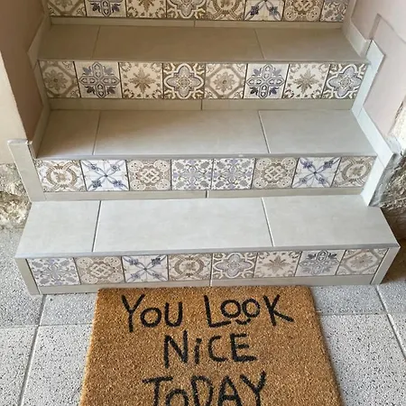 Apartmanhaz Lejlighed *