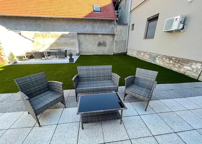 Apartmanhaz Apartman