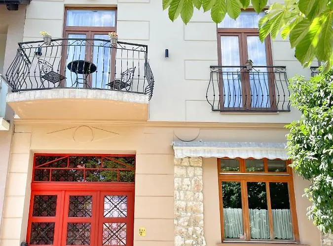 Apartmanhaz Apartman *